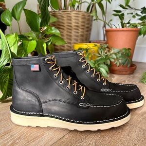 Bull run moc toe black work boots